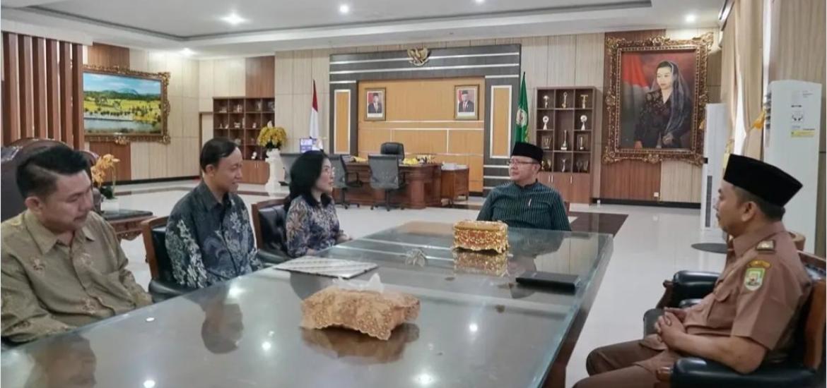 Gubernur Rohidin Audensi bersama PERMABUDHI Pengda Provinsi Bengkulu