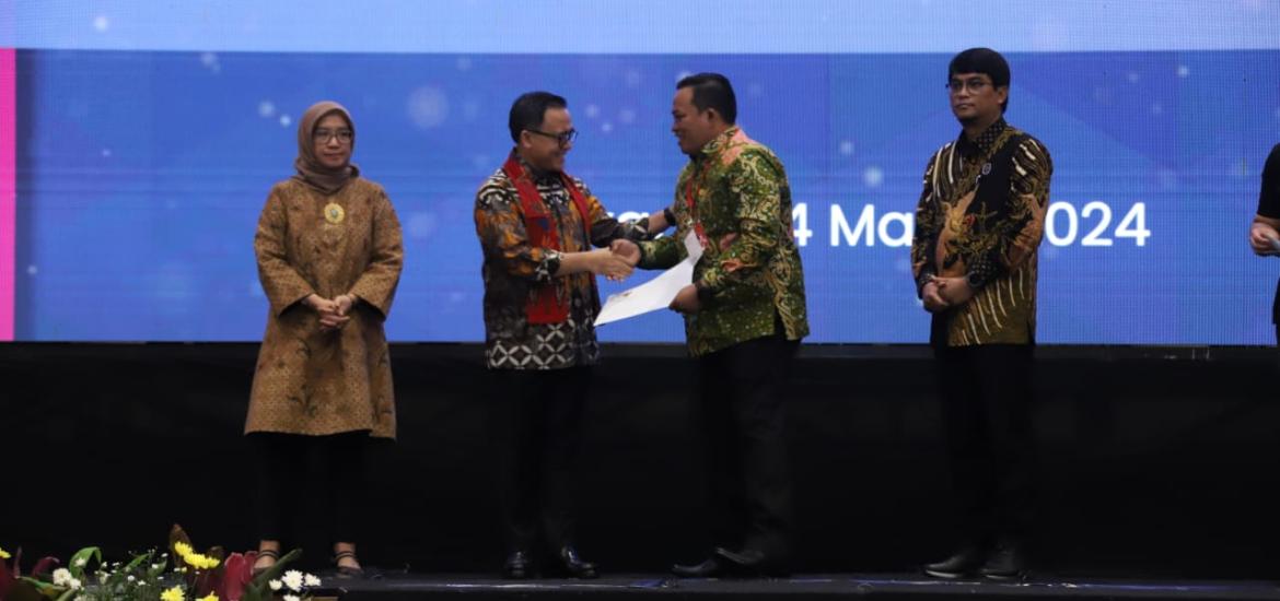 Bupati Seluma saat menghadiri Rapat Koordinasi Pengadaan Aparatur Sipil Negara Tahun 2024