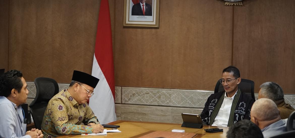 Gubernur Rohidin Audensi bersama Menparekraf RI