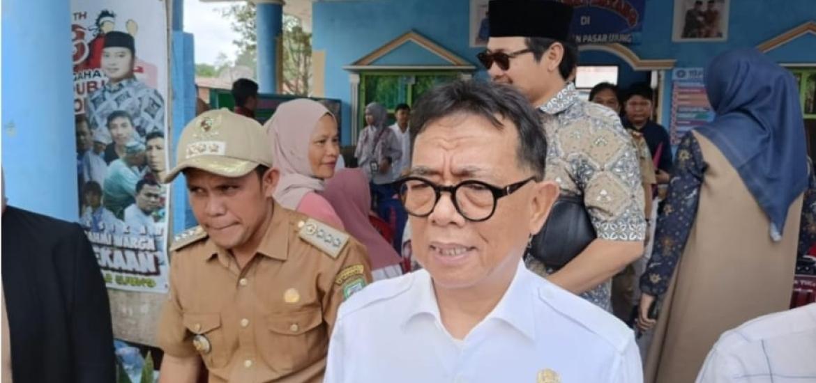 Bupati Kepahiang Dr. Ir. Hidayatullah Sjahid, MM, IPU