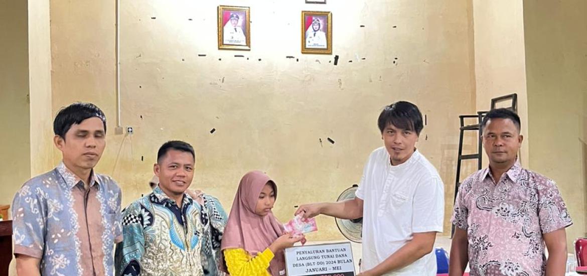 Pembagian BLT DD