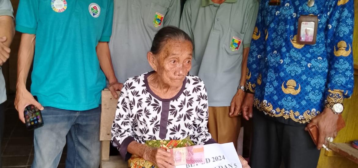 Pembagian BLT DD
