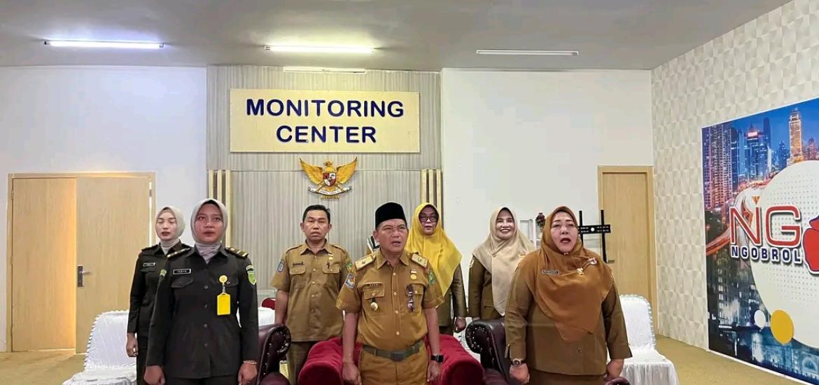 Rapat Koordinasi Pusat dan Daerah (Pusda TPID) secara virtual melalui Zoom Meeting di ruang Monitoring Center Kota Bengkulu