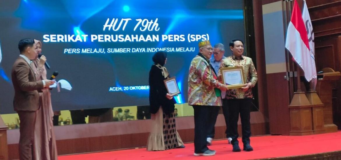 Walikota Bengkulu Dedy Wahyudi Raih Lontar Awards 2025 dari Serikat Perusahaan Pers