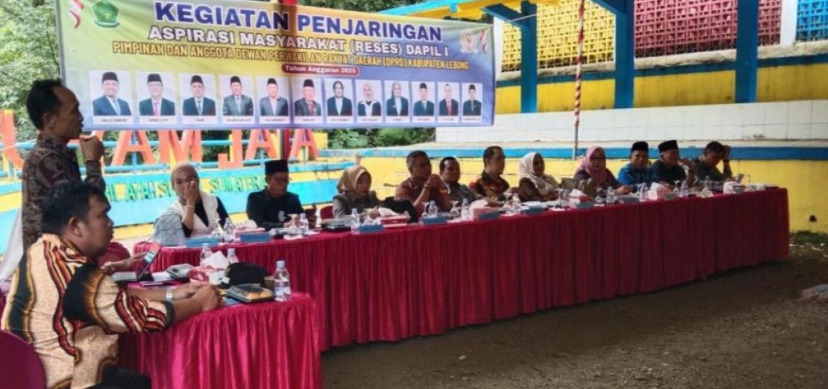 DPRD Lebong Serap Aspirasi Warga Dapil I di Wisata Air Terjun Paliak