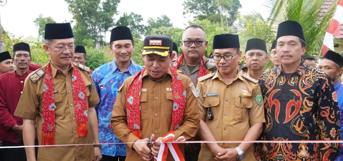 WaliKota Bengkulu Hadiri Syukuran Pengaspalan Jalan di Perumahan Azka Graha 3