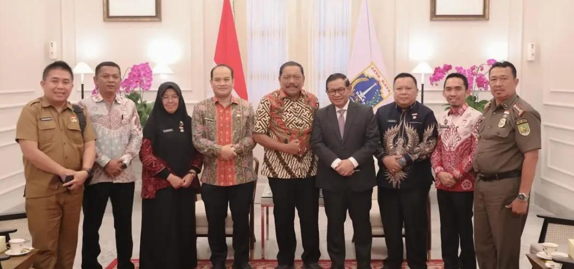 Pemprov Bengkulu Foto bersama pemprov DKI Jakarta