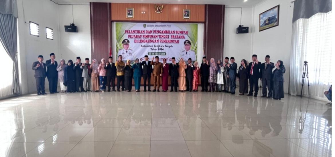 Bupati Bengkulu Tengah Lantik 21 Pejabat Eselon II, Lakukan Penyegaran Birokrasi