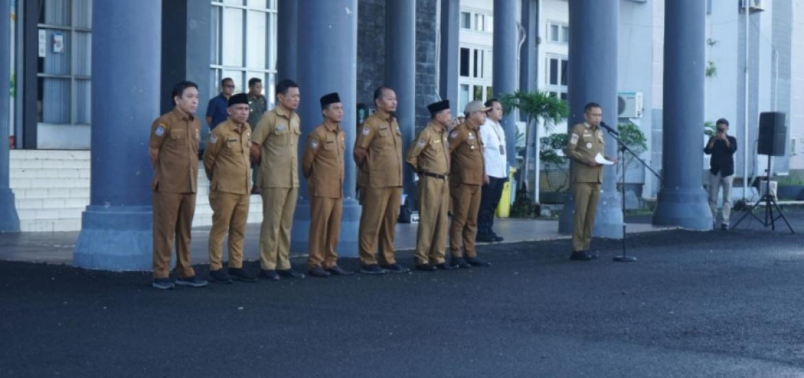 Bupati Bengkulu Tengah Pimpin Apel Gabungan, Tekankan Disiplin dan Evaluasi Kinerja ASN