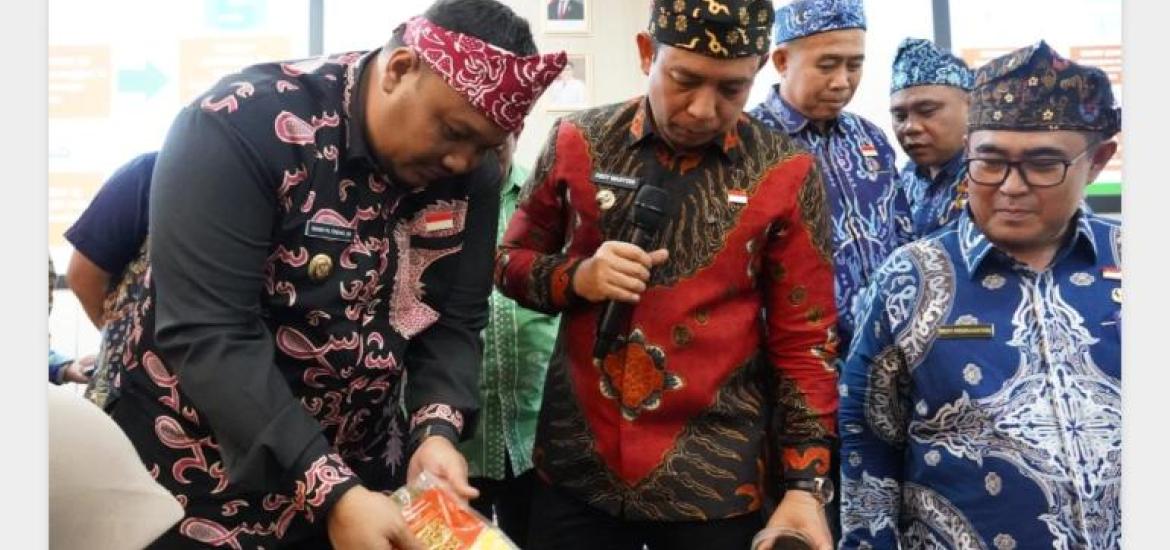 Atasi Sampah dan Tingkatkan Ekonomi Warga, Pemkot Bengkulu Kembangkan Budidaya Maggot–Lele