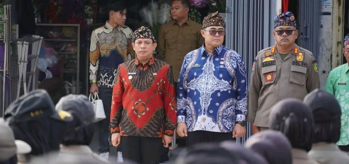 Walikota Bengkulu Pimpin Apel Pagi ASN di Jalan KZ Abidin, Dorong Belanja di Pasar