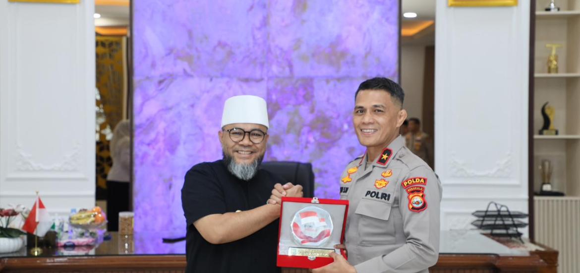 Gubernur Bengkulu Helmi Hasan dan Kapolda Bengkulu Brigjen Pol Yudhi Sulistianto Wahid, S.I.K.