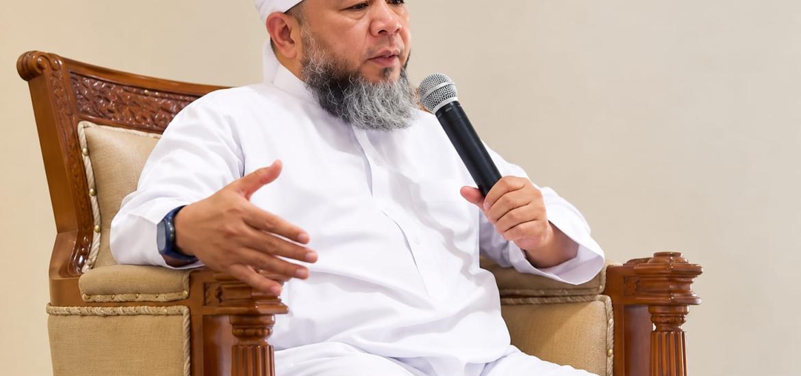 Gubernur Bengkulu Helmi Hasan