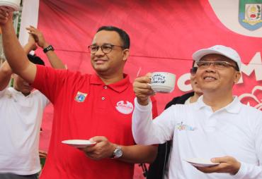 Gubernur DKI Jakarta Anis Baswedan dan Sandiaga Uno hadiri Launching Semarak Kopi Bengkulu di lokasi CFD (Car Free Day), Bundaran HI, Jalan Sudirman - M.H Thamrin, Jakarta Pusat