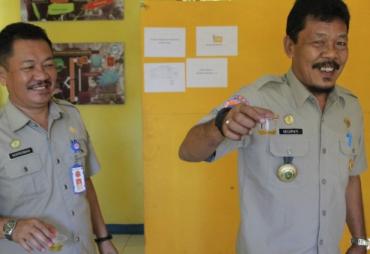 BNN Kota Bengkulu melakukan tes urine kepada seluruh PNS di BPBD Kota Bengkulu