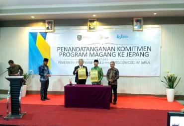 Plt. Gubernur Rohidin Mersyah bersama Presiden IM JAPAN dan Menteri Tenaga Kerja M. Hanif Dhakiri