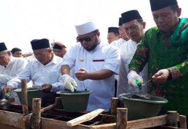 Peletakan batu pertama pembangunan masjid Taqwa