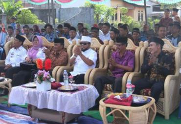 Walikota Bengkulu H. Helmi Hasan, SE meresmikan posyandu di Graha Asri Bahagia Rw 9 Kelurahan Pekan Sabtu Kecamatan Selebar