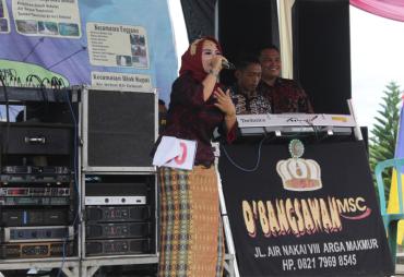 Lomba cipta lagu daerah dalam rangkaian Event Pesona Ratu Samban, di Alun-Alun Rajo Malim Paduko, Selasa (13/03/2018)