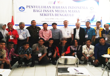 Penyuluhan Bahasa Indonesia Bagi Insan Media Masa se-Kota Bengkulu di Aula LPMP Kantor Bahasa Bengkulu, Kamis (3/5/2018)