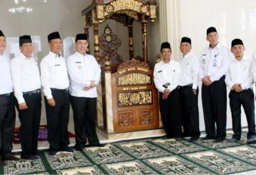 Selesai Dibangun, Bupati Bersama Pejabat Dikbud Tinjau…