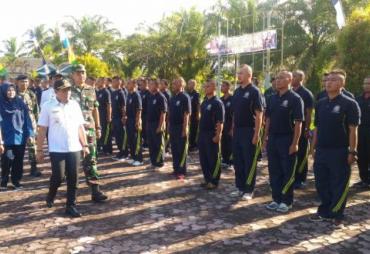 Sebanyak 183 personil Pemadam Kebakaran Kota Bengkulu ikuti pelatihan penyelamatan kebakaran & bencana lainnya, di Lapangan Pangkalan TNI Angkatan Laut (Lanal) Bengkulu