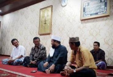 Salat subuh berjamaah dan sarapan pagi bersama Wakil Ketua DPRD Kabupaten Majalengka