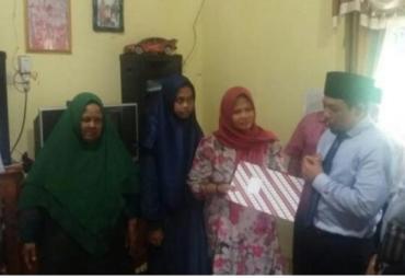 Wawali Berikan Santunan Dirumah Duka, Rian Hidayat