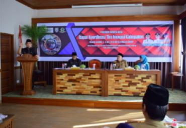 Rapat Koordinasi Tim Inovasi Kabupaten Program Inovasi Desa (PID) Tahun 2019 di Aula Hotel Syakila, Senin, (1/7/19).