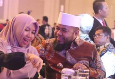 Walikota Helmi Hasan saat mengikuti Welcome Dinner Rapat Kerja Nasional (Rakernas) APEKSI ke XIV di The Renaissance, Jalan Bukit Panorama Jangli, Kota Semarang, Provinsi Jawa Tengah