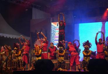 foto Penampilan Salah Satu Peserta musik dhol