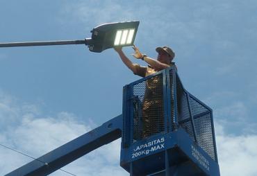 Terangi Kota Bengkulu, Pemkot Akan Pasang 2.100 Lampu