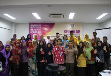 Seminar Capaian 4 tahun Program Cahaya Perempuan WCC dan Lokakarya Penyusunan Rencana Strategis