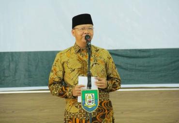 Gubernur Rohidin saat Rapat Kerja Kepala Desa Se- Provinsi Bengkulu