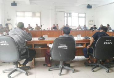 Hearing Dengan Warga Masat Terkait Sengketa Tapal Batas