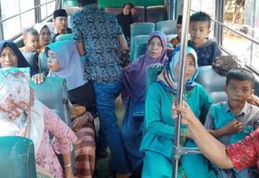 Bus Pemkot Dimanfaatkan untuk Antar Keluarga Pengantin