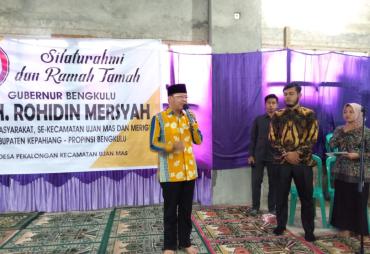 Gubernur Rohidin silaturahmi dengan masyarakat Ujan Mas dan Merigi