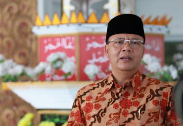 Gubernur Rohidin  Prioritaskan Masker Medis Untuk Tenaga…
