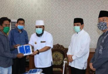 Walikota Bengkulu Serahkan Bantuan 500 Masker untuk…