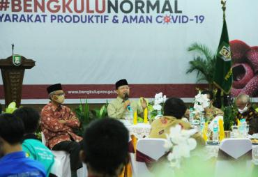 Fasilitasi Pertemuan Pimpinan PT dan BEM, Gubernur Rohidin…