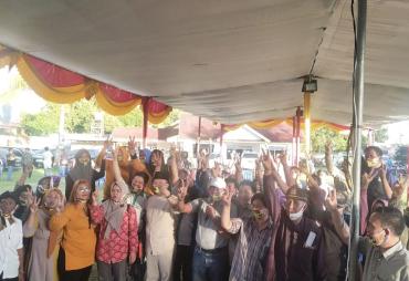 Pengukuhan 50 tim fungsional pemenangan Rohidin-Rosjonsyah