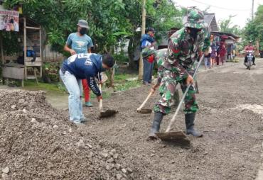 Batu Pembangunan Jalan, Diratakan Satgas TMMD 110…