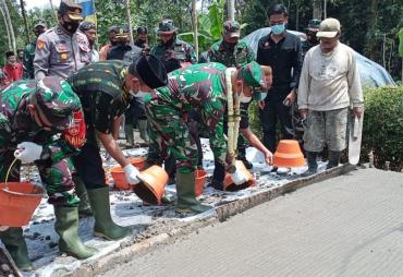 Mayjend Mulyo Aji Lakukan Kunjungan Ke Desa Ketapang