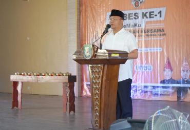 Gubernur Rohidin