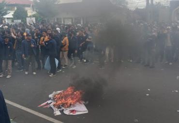 Demo Tolak Kenaikan BBM di Bengkulu Ricuh