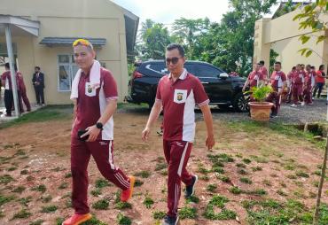 Jajaran Polres Muba Jalan Kaki dan Latihan Menembak