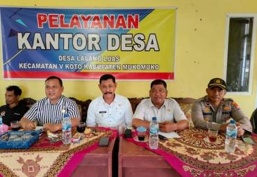 Pemdes Lalang Luas Salurkan BLT DD Ekstrim Perdana Tahun 2023