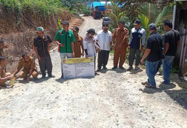 Pembangunan Rabat BetoN Desa Sidodadi