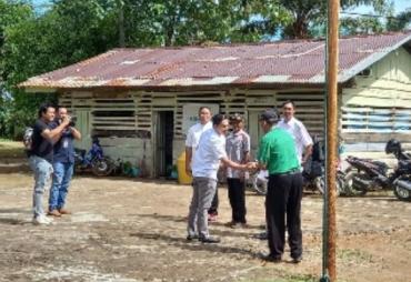 Ketua DPRD Mukomuko Tinjau Langsung Fasilitas SDN 15 Penarik