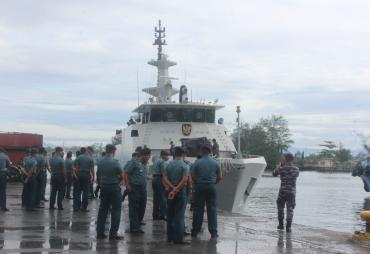 Lanal Bengkulu Sambut Kedatagan  KRI KURAU – 856 Di Dermaga Pelindo II Bengkulu